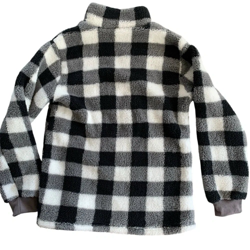 Warm & Cozy Fuzzy Plaid Oversized Sweater Pull Over - Picture 4 of 9